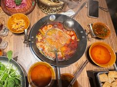 -贵厨酸汤牛肉(花果园国际中心店)