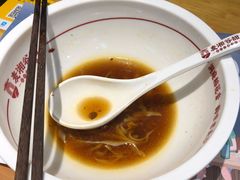 -呷佬·长沙手工米粉(金沙江路店)