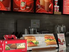 -星巴克臻选(莘庄仲盛店)