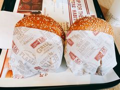 -The Habit Burger Grill 哈比特汉堡(复兴soho店)