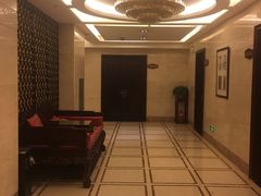 -鲁班小馆(政四街店)