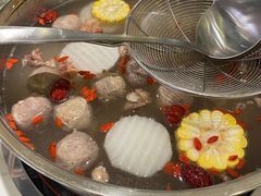 -八合里牛肉火锅(上海世茂广场店)