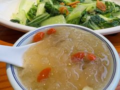 -九道菜有鸡鱼头(石鼓路店)