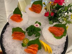 -东豪园林海鲜酒家(南港路辅路店)