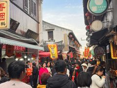 -新场古镇-停车场