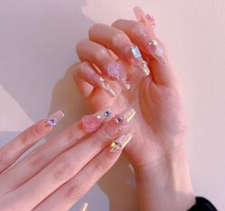 -花系美·美甲美睫精品店