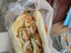 锅盔夹张飞牛肉凉粉-小陈方酥锅盔(古城总店)