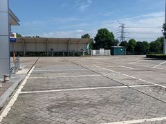 -八仙台服务区-停车场