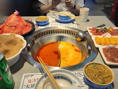 -生活如沸·顺德水牛奶火锅(人民广场店)