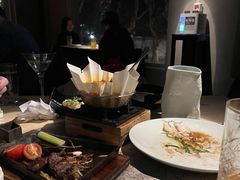 -穹六人间 people 6(岳阳路店)