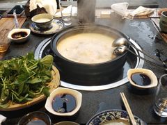 -大匠工房古船木艺术餐厅·猪肚鸡专门店(长白仙岛店)