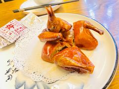 特色脆皮乳鸽-粥王府 老广传家菜(高桥路店)