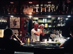-DM Distiller & Mixologist Whisky Cocktail Bar