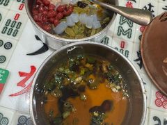 -成都你六姐·牛肉冒菜·麻辣香锅(长泰广场店)