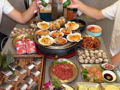 -围炉肉舍•炭烤活鳗•丹东海鲜烤肉(步行街店)