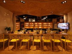 -新华里咖啡书吧(新华书店小寨店)