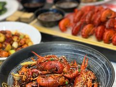 -肥肥虾庄·金牌油焖大虾(汉口城市广场店)