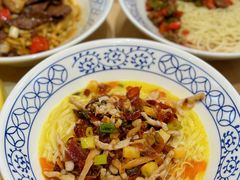 -李与白包子铺(桐梓林店)