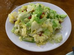 爆炒卷心菜-三居鲁味坊黄焖鸡(山大路店)