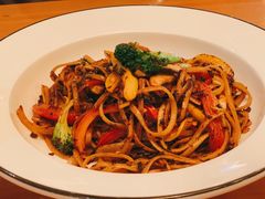 黑松露酱炒意大利扁扁面-MR.ROCKY洛奇先生RESTAURANT&BAR(宝安壹方城店)