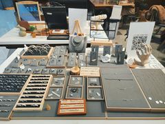 -十八字金·银饰·拼豆·开蚌DIY(魏公芳华里店)