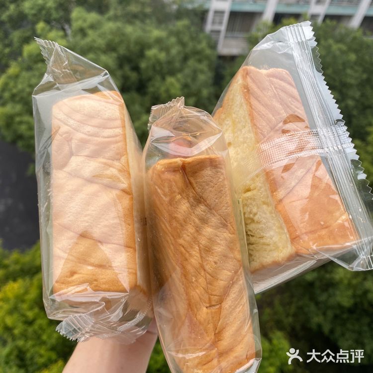 和板砖一样厚的吐司🍞据说是爸爸糖平替