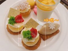 -松山湖凯悦酒店·Café自助餐厅·周末火舞秀表演