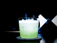 -SU lounge the lake view湖景酒廊