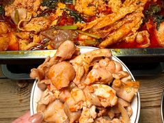 -后街佬·炭火鲜鱼杂(33小镇店)