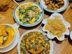 -东来菜馆•手抓海鲜家常菜•海鲜锅贴