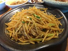 -95号酱骨·一块豆腐(展春园西路店)