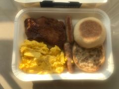 板烧鸡腿香肠早晨全餐-麦当劳(军博店)