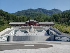 -九鼎铁刹山风景区