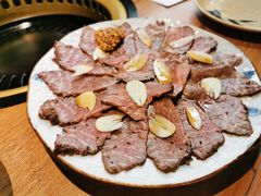 -炼火烤肉店