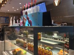 面包甜点陈列柜-奈雪的茶(新天地广场PRO店)