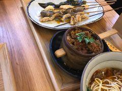 -呼啦面馆·头牌豌杂面(爱琴海店)