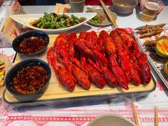 -肥肥虾庄·金牌油焖大虾(杨园滨江时代walk店)
