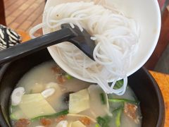 -桥香园过桥米线(国贸店)