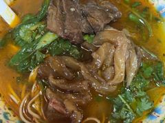 -金杨拉面王小吃面馆·牛三宝面·红烧牛肉粉
