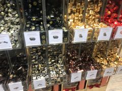 -VENCHI 闻绮(北京国贸商城店)