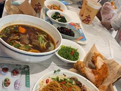 -康师傅私房牛肉面(申虹店)