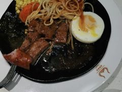 -汤姆家的牛排意面披萨(新城市广场店)