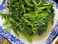 -七的湖·晚芳亭·阳澄湖农家菜·大闸蟹(莲花岛店)
