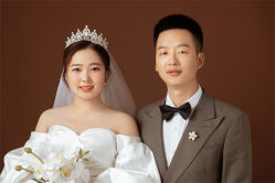 -蒙娜丽莎婚纱摄影(南门店)