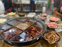 -正南齊北重庆老火锅(光华村直营店)
