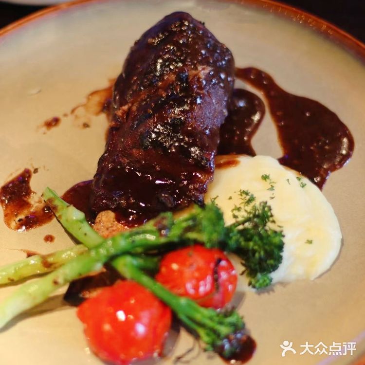 蓝蛙20周年全新菜单，氛围感十足的西餐厅