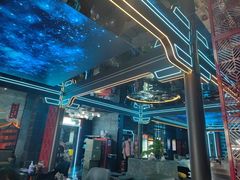 -屋有岛沉浸游戏旗舰店(中山公园店)