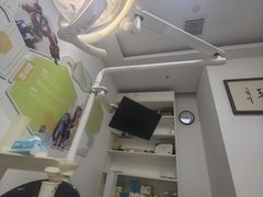-雅悦齿科(顾村公园店)