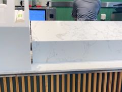 -奈雪的茶(优特汇店)