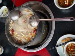 -南渝食府.墨脱石锅松茸鸡